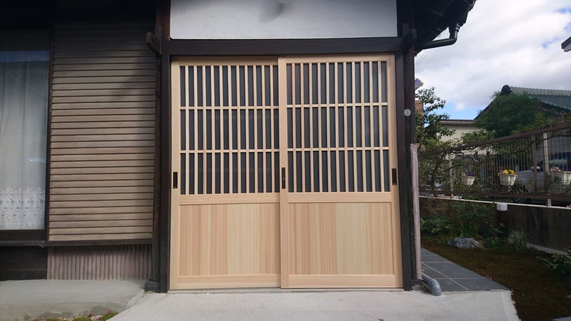 木製玄関新調 | 木製玄関の新調なら建具修理の窓口安城市